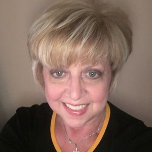 Meet your Posher, Christine